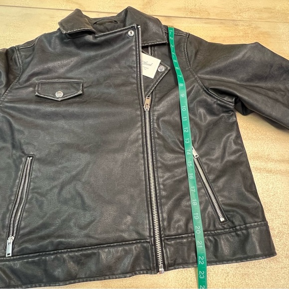 Universal Thread Women's Classic Moto Faux Leather Jacket Black Size M - Picture 7 of 11